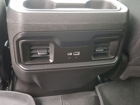 Used 2022 Chevrolet Silverado 1500 LT image 11