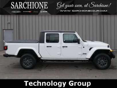 Used 2024 Jeep Gladiator Sport