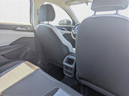 New 2025 Volkswagen Taos S image 25