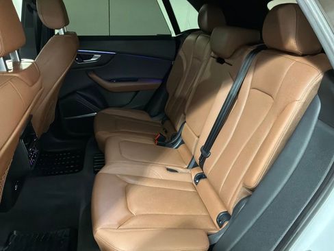Used 2019 Audi Q8 Prestige w/ Year 1 Package image 18