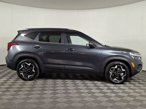 Used 2024 Kia Seltos EX AWD/4WD image 10
