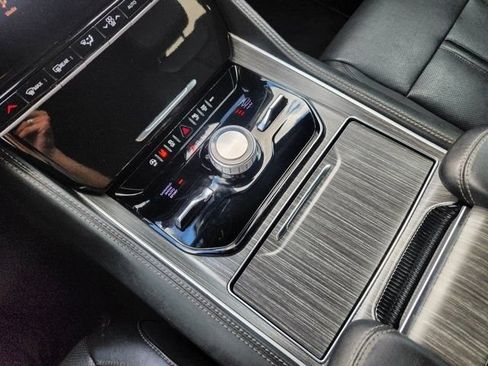 Used 2024 Jeep Wagoneer Series III AWD/4WD image 18