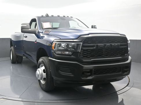 Used 2024 RAM 3500 Tradesman image 9