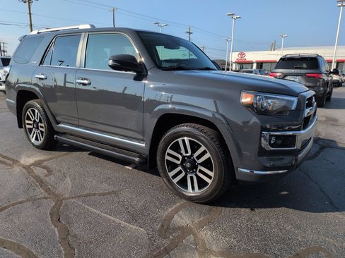Certified 2024 Toyota 4Runner Limited AWD/4WD image 7
