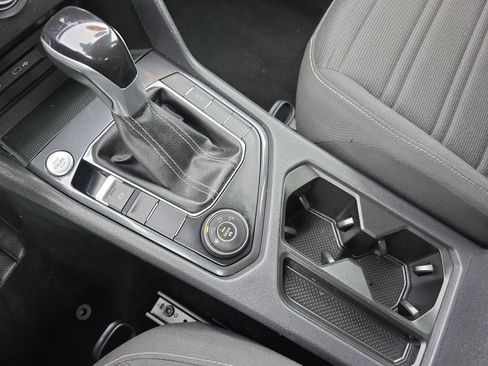 Used 2024 Volkswagen Tiguan S image 24