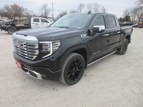 New 2026 GMC Sierra 1500 Denali w/ Denali Reserve Package image 11