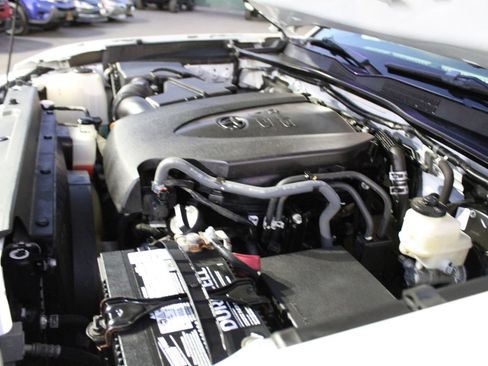 Used 2021 Toyota Tacoma SR5 AWD/4WD image 35
