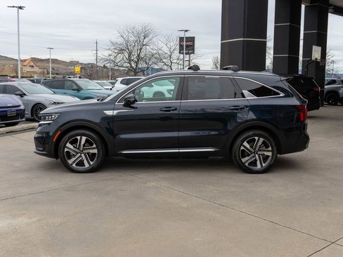 Used 2022 Kia Sorento SX Prestige image 4