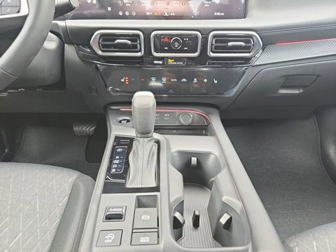 New 2026 Nissan Sentra SV image 3