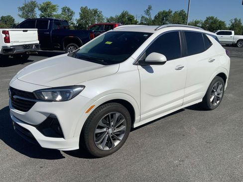 Used 2022 Buick Encore GX Select w/ Sport Touring Package FWD image 4