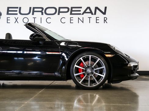 Used 2013 Porsche 911 Carrera S RWD image 17