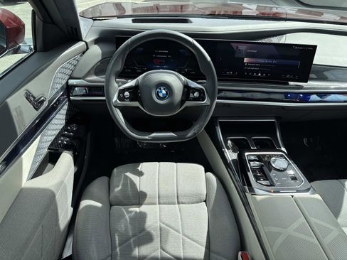 Certified 2023 BMW i7 xDrive60 image 22