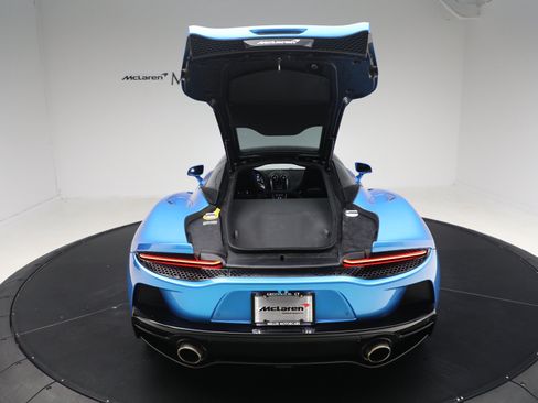 Used 2021 McLaren GT RWD image 36