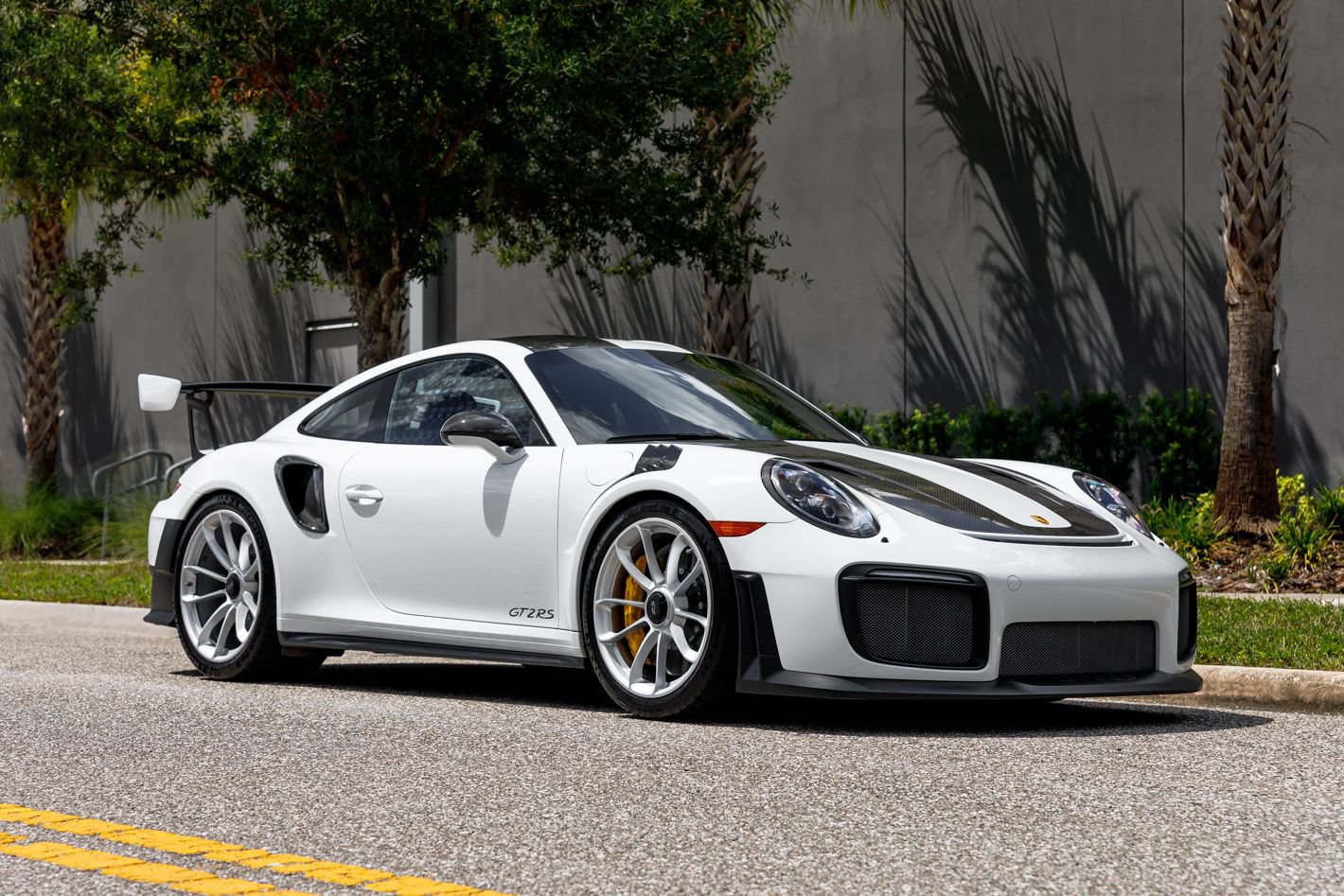 Used 2018 Porsche 911 GT2 RS w/ Weissach Package RWD image 10