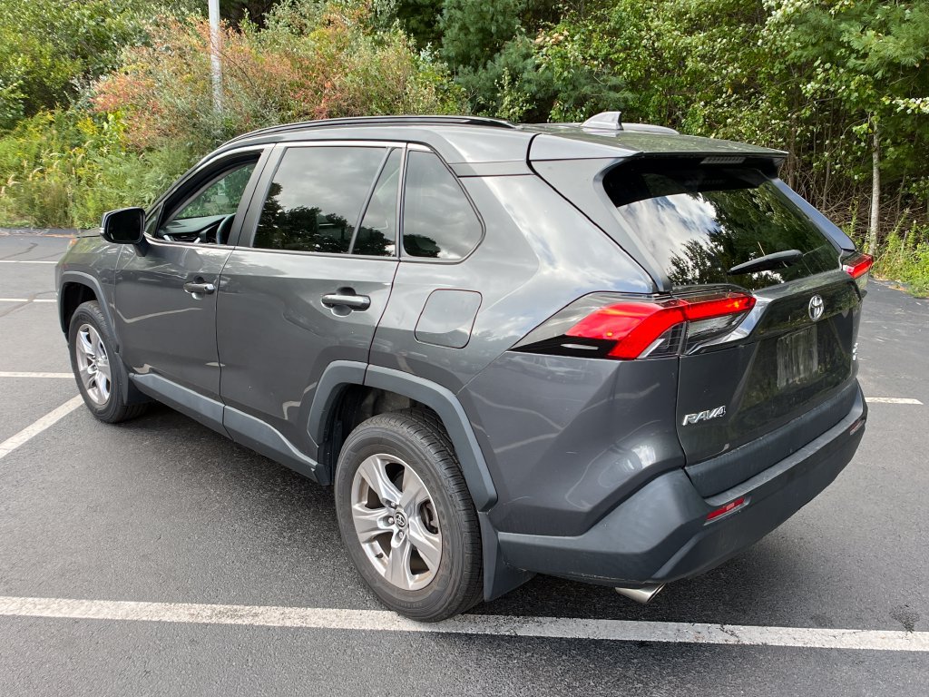 Certified 2022 Toyota RAV4 XLE w/ Convenience Package AWD/4WD image 30