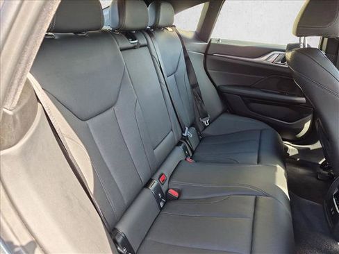 Used 2023 BMW i4 eDrive35 RWD image 21