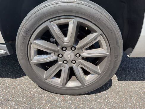 Used 2015 Chevrolet Tahoe LTZ image 20