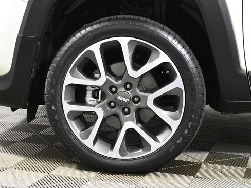 Used 2022 Jeep Renegade Limited w/ Sun, Sound & Wheels Group image 12