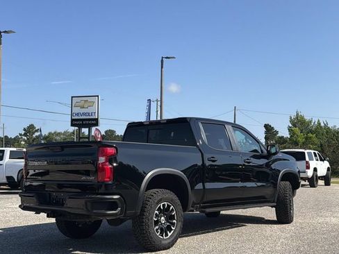 Used 2023 Chevrolet Silverado 1500 ZR2 AWD/4WD image 8