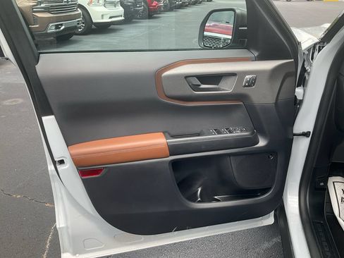 New 2026 Ford Bronco Sport Outer Banks w/ Outer Banks Tech Package+ AWD/4WD image 17