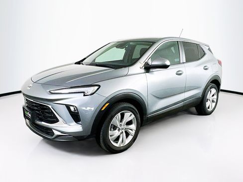 Used 2025 Buick Encore GX Preferred FWD image 3