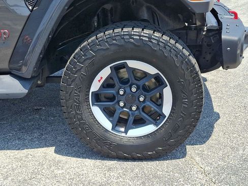Used 2019 Jeep Wrangler Unlimited Rubicon AWD/4WD image 8