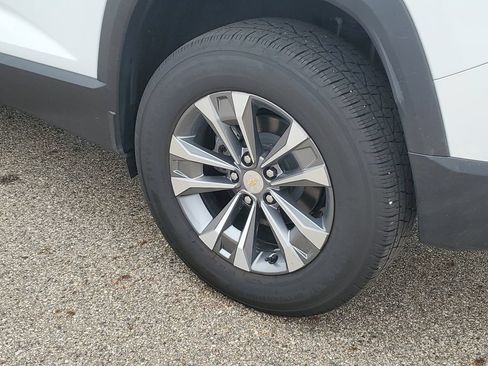 Used 2026 Chevrolet Equinox LT w/ LPO, Floor Liner Package FWD image 34