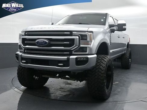 Used 2021 Ford F250 Platinum w/ FX4 Off-Road Package AWD/4WD image 3