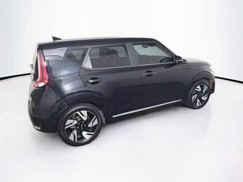 Used 2023 Kia Soul GT-Line w/ GT-Line Technology Package FWD image 10