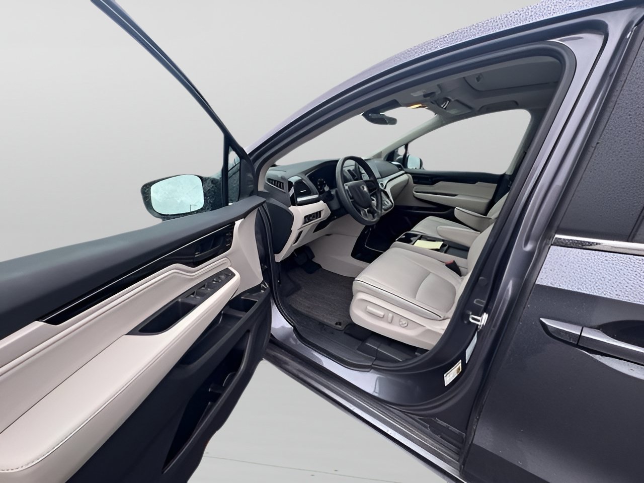 Used 2025 Honda Odyssey Touring image 17