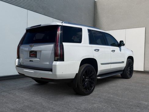 Used 2019 Cadillac Escalade Luxury image 13