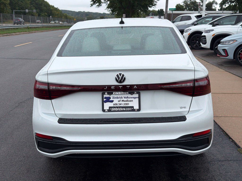 Certified 2026 Volkswagen Jetta SE FWD image 6