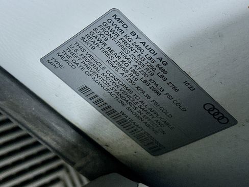 Used 2024 Audi Q5 2.0T Premium Plus image 12