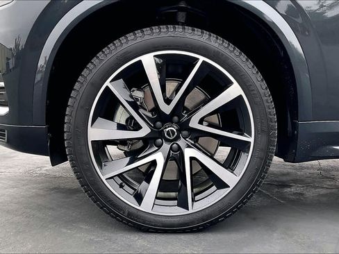Used 2022 Volvo XC90 T8 Inscription Expression w/ Advanced Package image 12