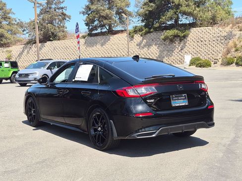 Used 2024 Honda Civic Sport image 3