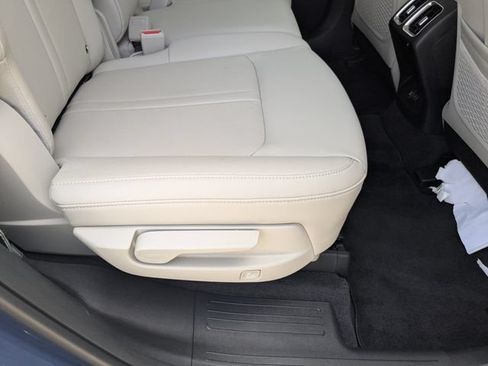 Used 2025 Kia Sorento S w/ Panoramic Sunroof Package FWD image 13
