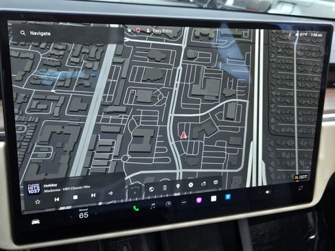 Used 2022 Tesla Model S image 20