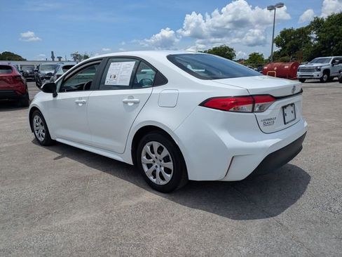 Used 2024 Toyota Corolla LE FWD image 5