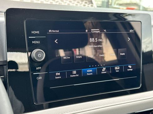 Used 2025 Volkswagen Taos S image 17