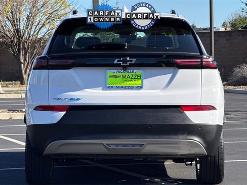 Used 2023 Chevrolet Bolt EUV LT w/ Comfort Package image 11