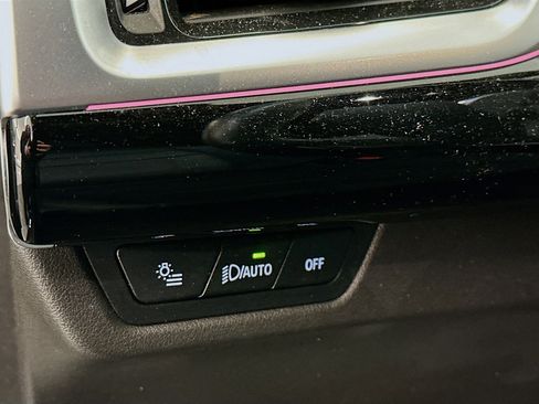 Used 2025 BMW X1 xDrive28i image 17