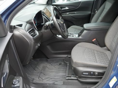 Used 2024 Chevrolet Equinox LT image 8