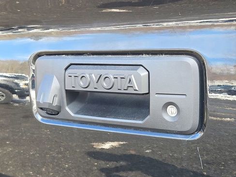 Used 2019 Toyota Tacoma SR5 image 28