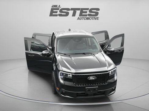 Used 2025 Ford Maverick Lobo AWD/4WD image 25