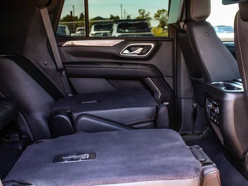 Used 2024 Chevrolet Tahoe RST w/ Luxury Package AWD/4WD image 37