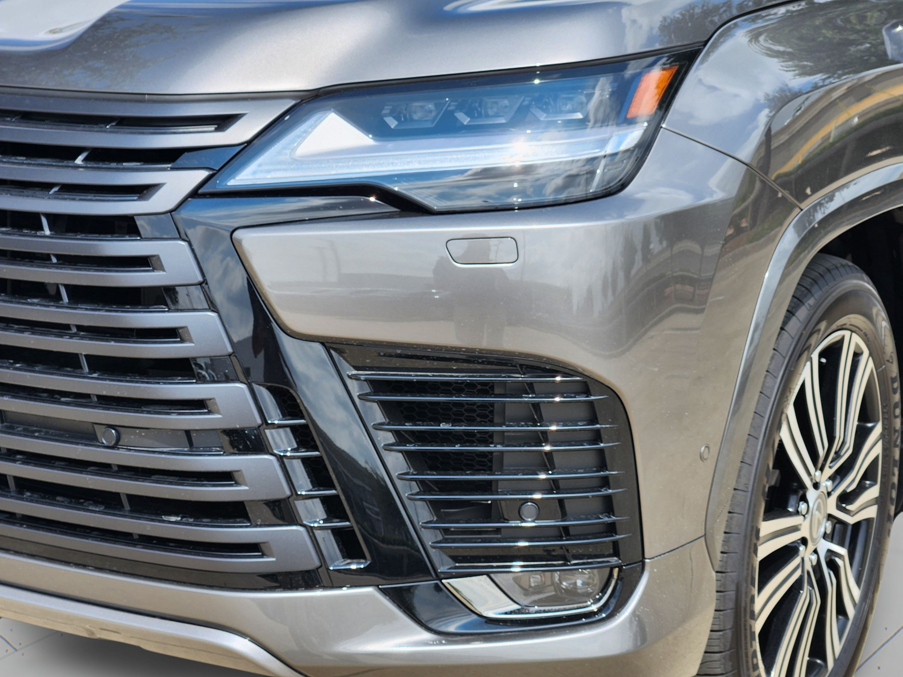 New 2026 Lexus LX 700h Luxury w/ Appearance Package AWD/4WD image 18