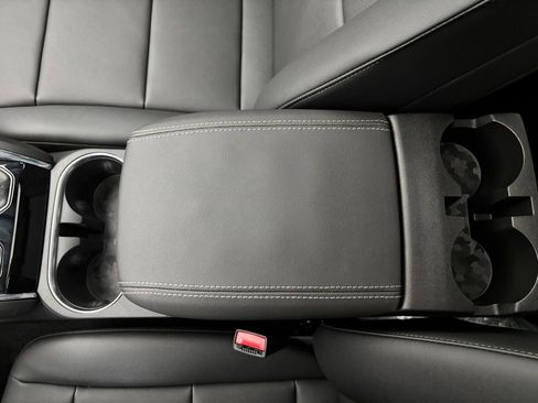 New 2026 GMC Canyon Elevation w/ Convenience Package image 24