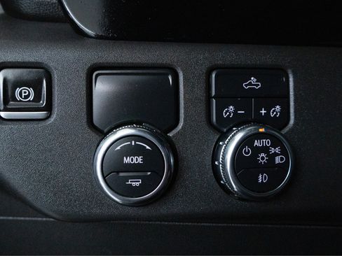 Used 2025 GMC Sierra 1500 Elevation RWD image 18