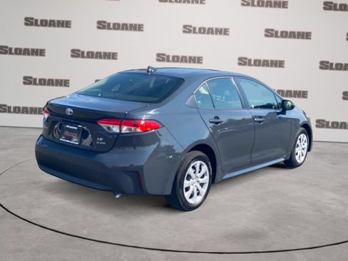 Used 2025 Toyota Corolla LE FWD image 4
