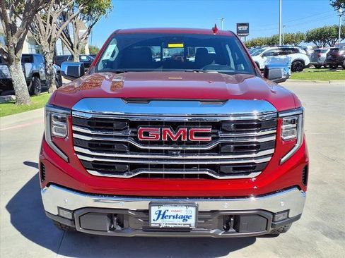 New 2026 GMC Sierra 1500 SLT image 24